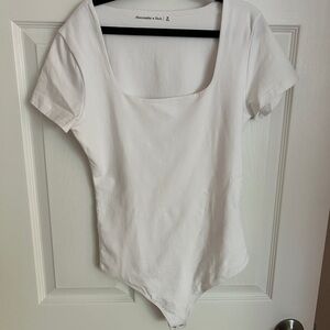 Abercrombie & Fitch White Fitted Short Sleeve Bodysuit